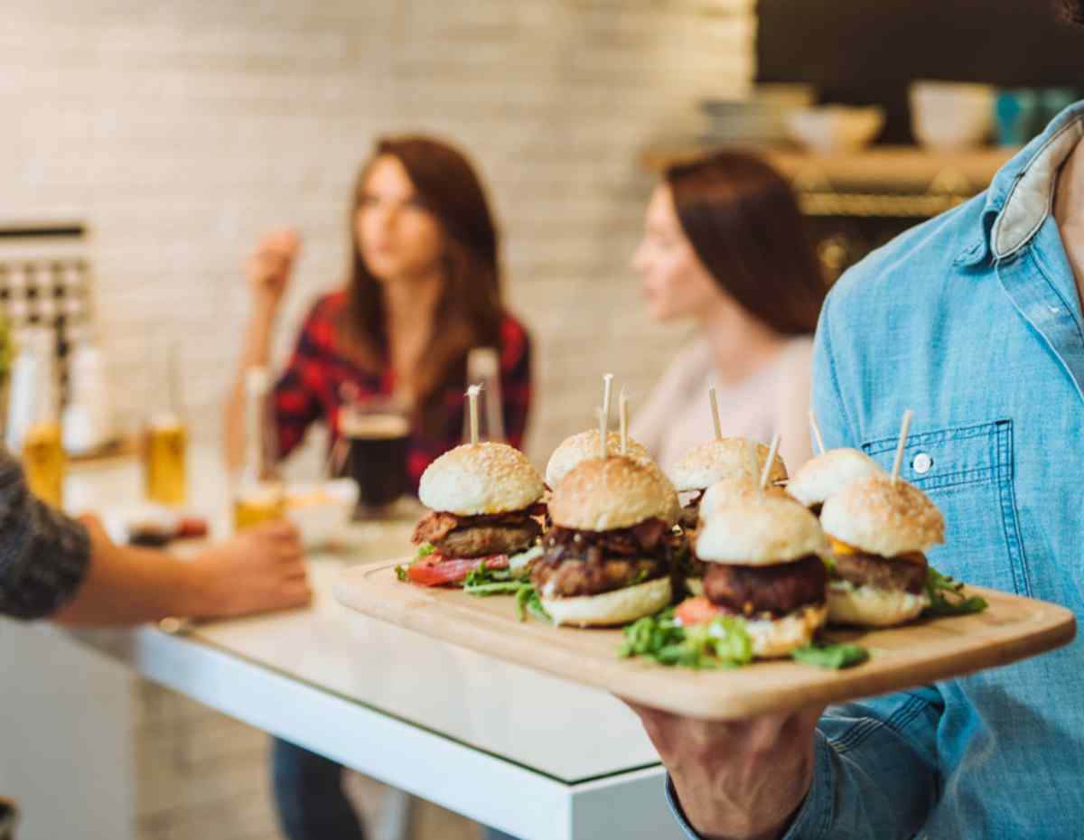 https://www.wankelbier.nl/wp-content/uploads/2017/05/inner_cell_burger_3.jpg
